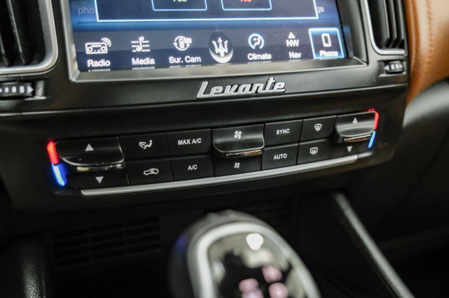Used 2017 Maserati Levante S image 27