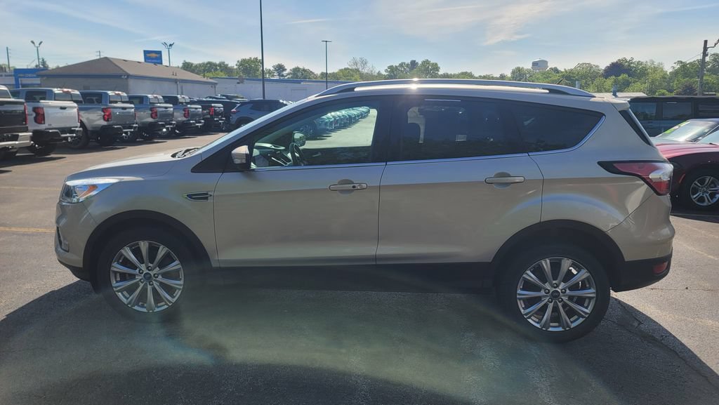 Used 2017 Ford Escape Titanium w/ Equipment Group 301A FWD image 4
