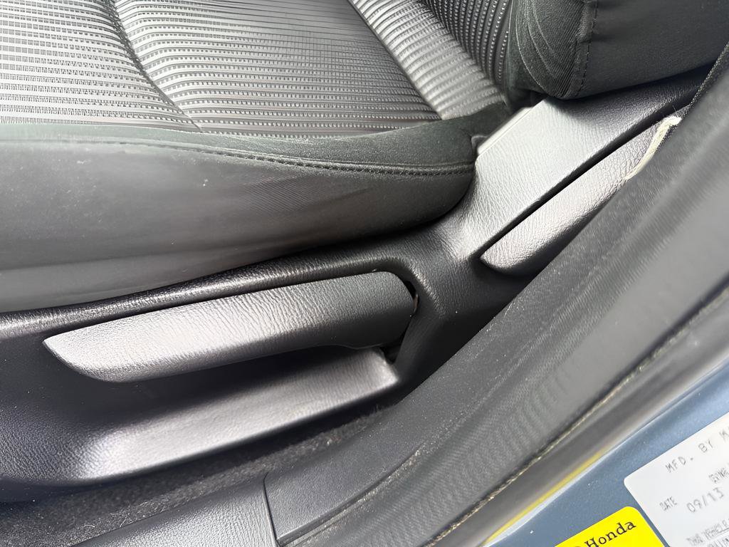 Used 2014 MAZDA MAZDA3 i Touring FWD image 10