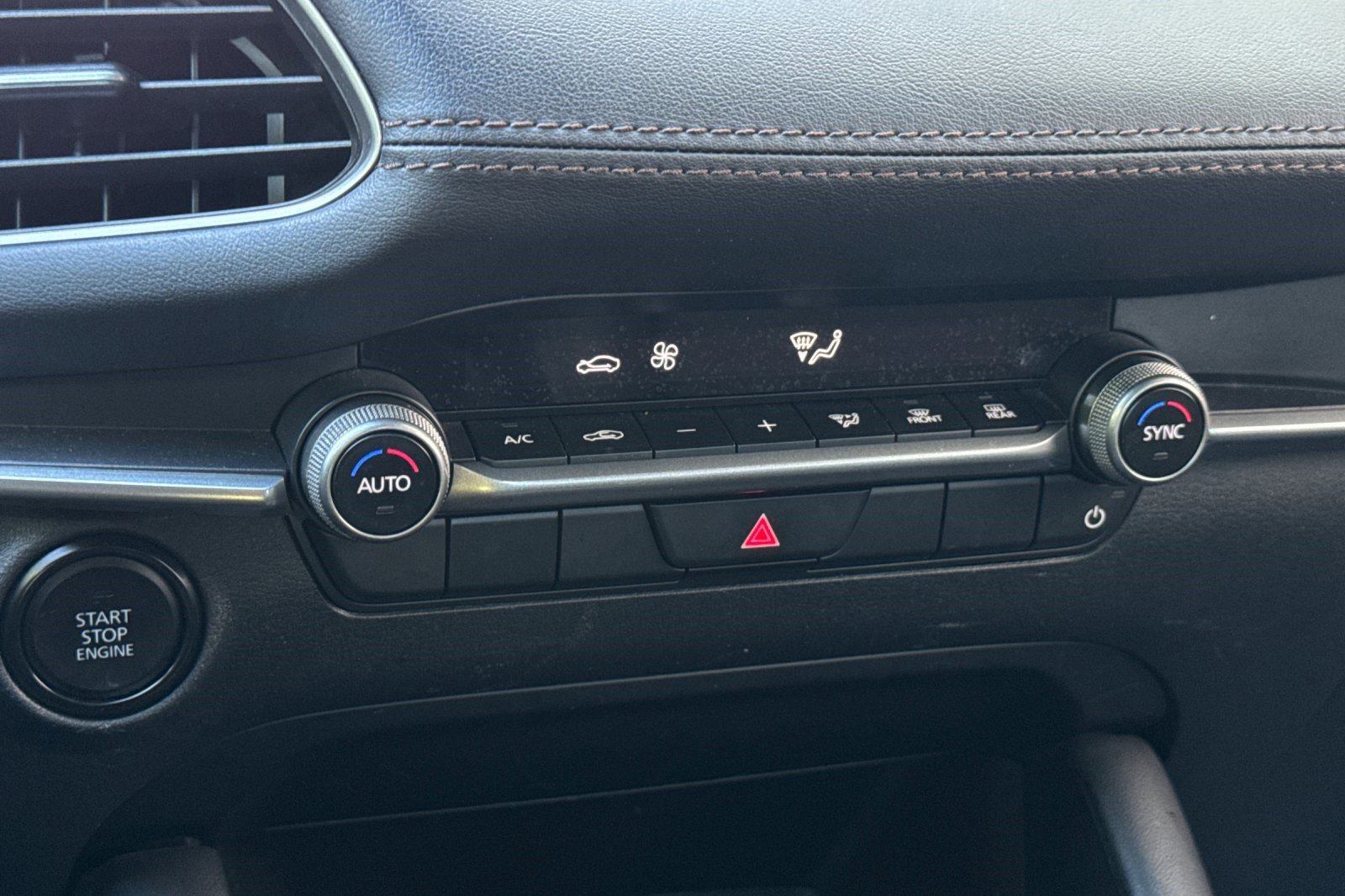 Used 2024 MAZDA MAZDA3 s image 18