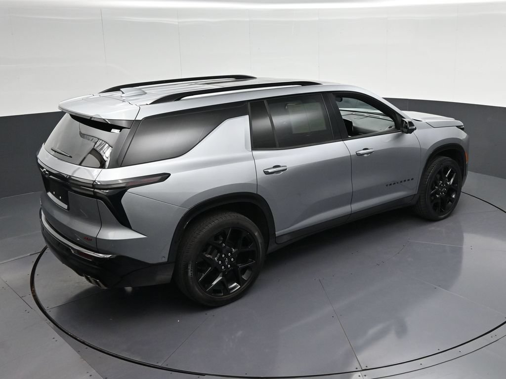 Used 2024 Chevrolet Traverse RS FWD image 21