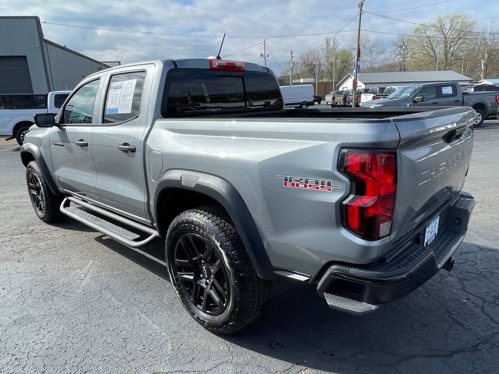 Used 2025 Chevrolet Colorado Trail Boss image 4