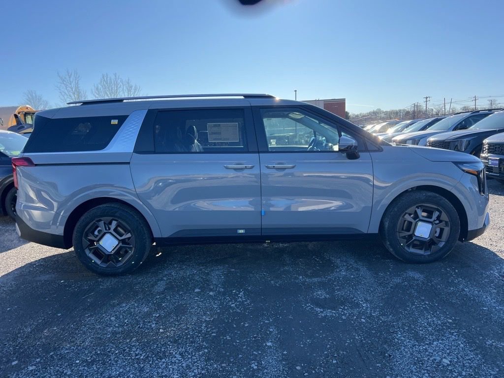 New 2026 Kia Carnival EX image 4