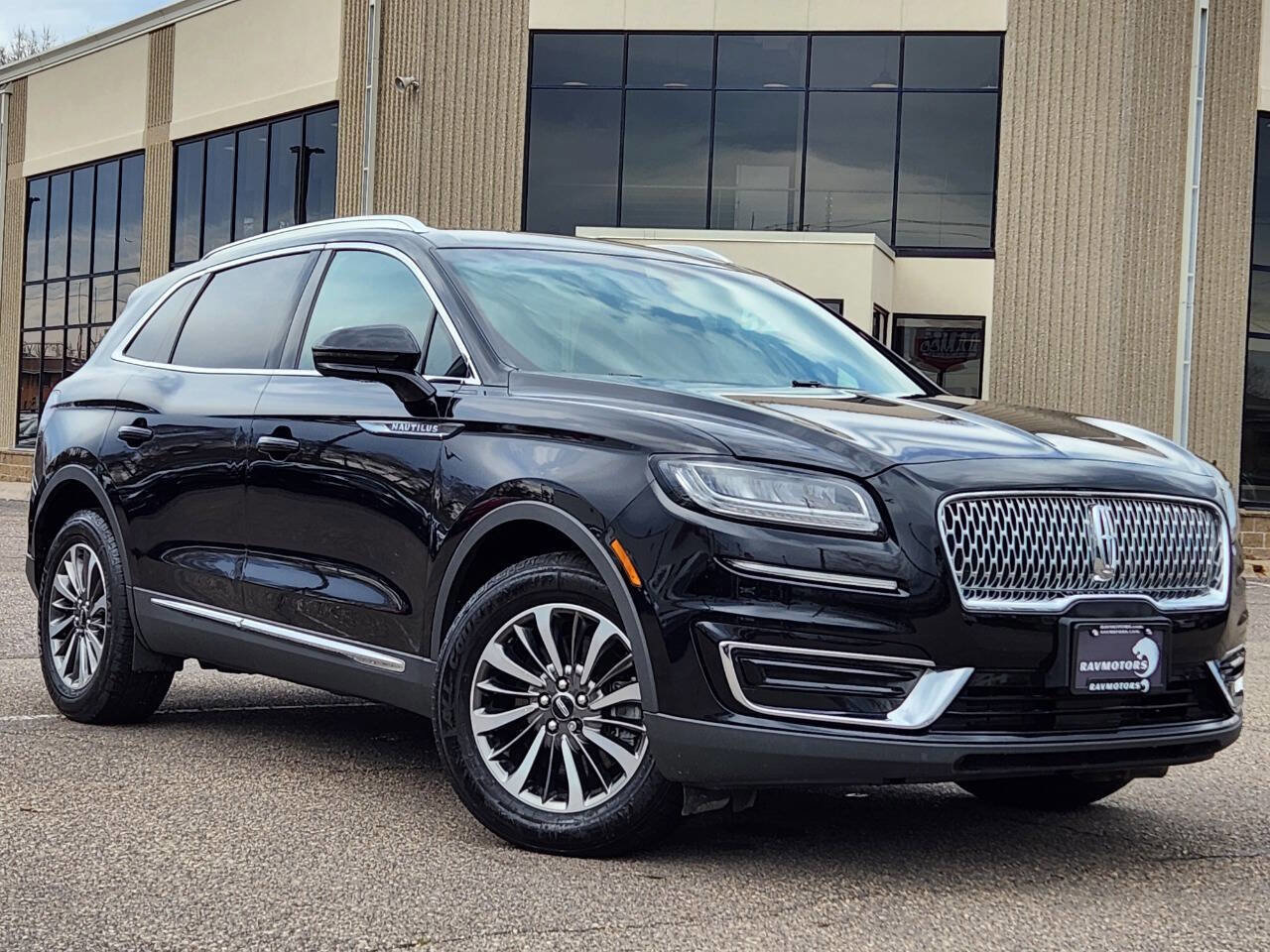 Used 2020 Lincoln Nautilus Premier w/ Equipment Group 101A AWD/4WD image 31