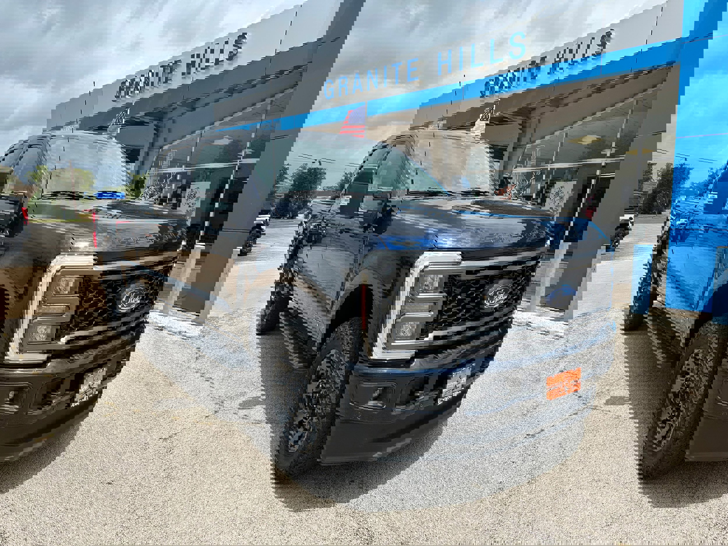 Used 2023 Ford F250 Lariat w/ Lariat Ultimate Package image 1