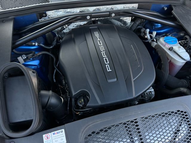Used 2017 Porsche Macan image 41