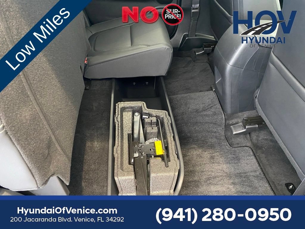 Certified 2024 Hyundai Santa Cruz Night AWD/4WD image 32