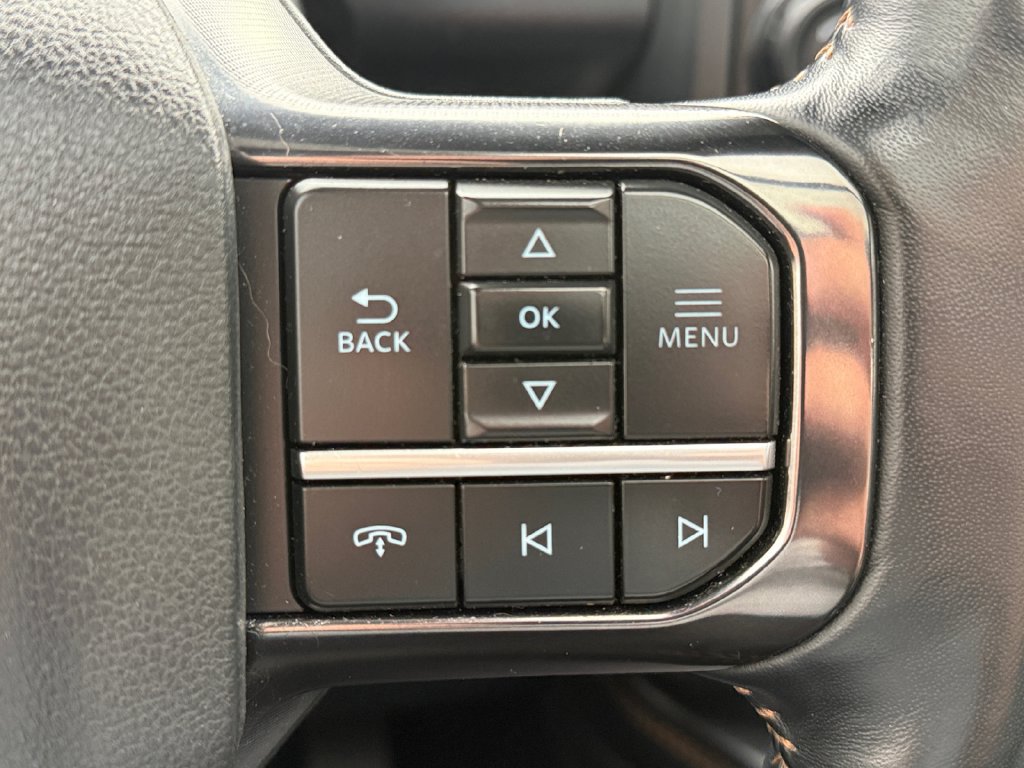 Used 2023 Ford F250 Platinum w/ Tremor Off-Road Package AWD/4WD image 17