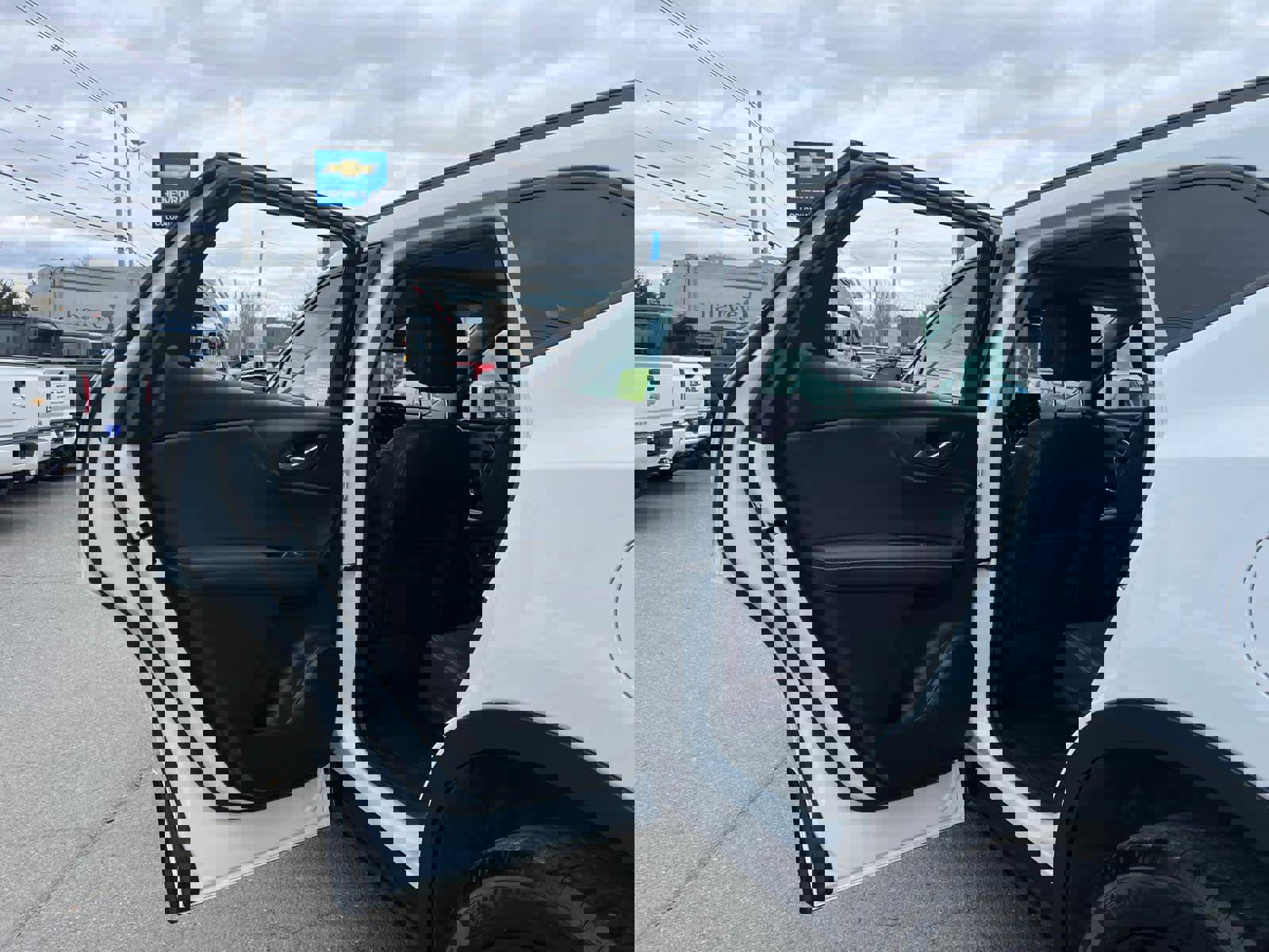 Certified 2023 Chevrolet Blazer LT w/ LPO, Black Sport Package image 32