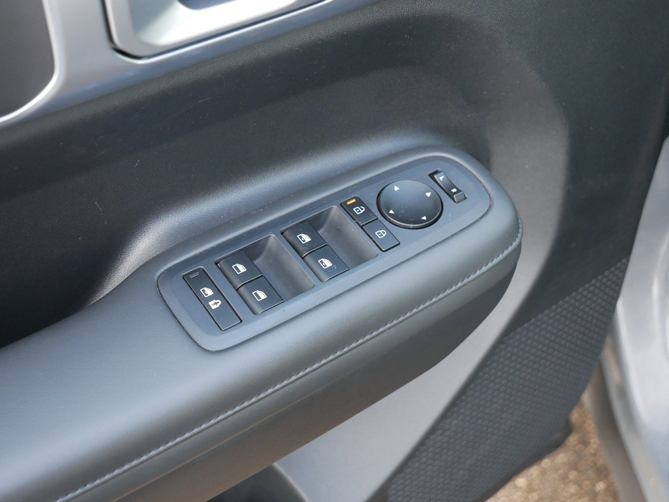 Used 2024 Hyundai Santa Fe SEL image 19