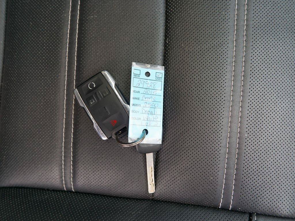 Used 2015 GMC Sierra 2500 Denali w/ Duramax Plus Package AWD/4WD image 33