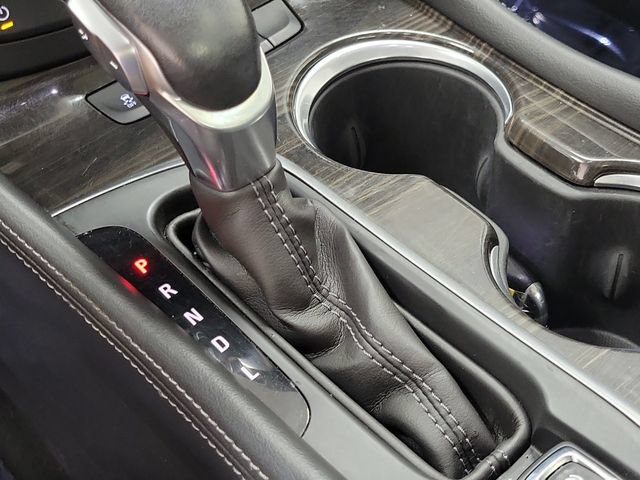 Used 2019 Buick Envision Premium AWD/4WD image 30