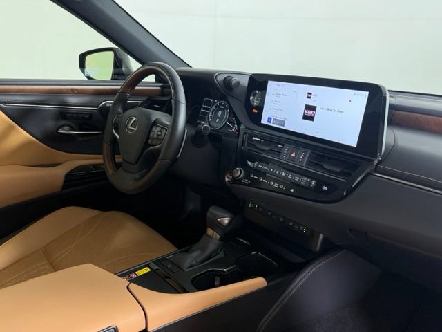 Used 2025 Lexus ES 350 Ultra Luxury w/ Accessory Package (Z2) FWD image 18