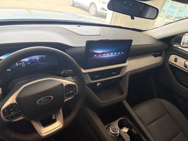 New 2026 Ford Explorer Active w/ Active Comfort Package AWD/4WD image 13