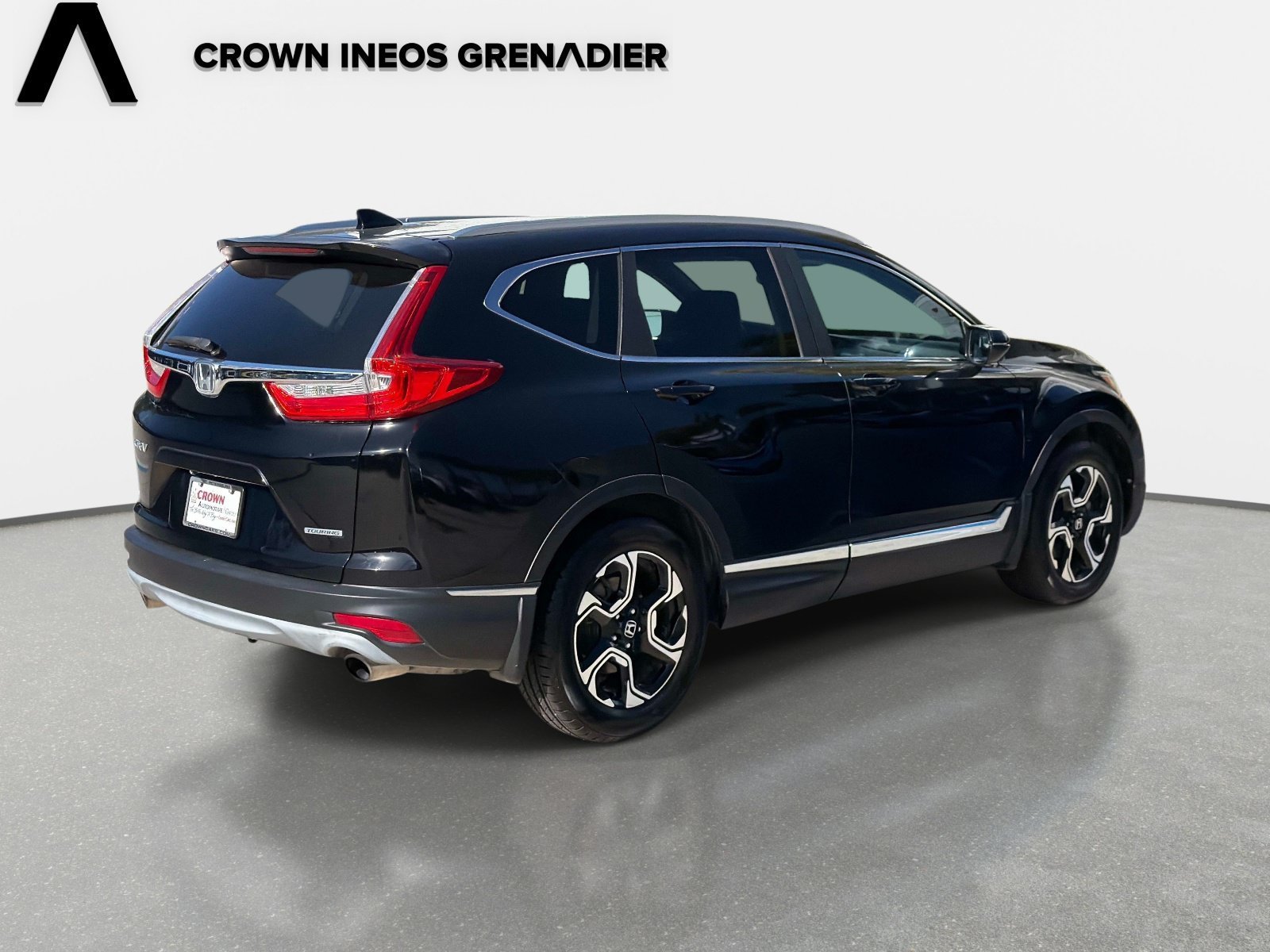 Used 2018 Honda CR-V Touring image 5