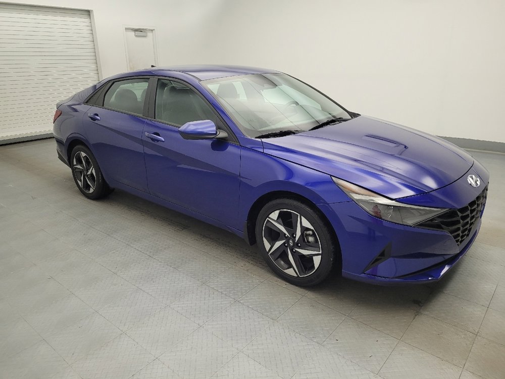 Used 2023 Hyundai Elantra SEL w/ Convenience Package image 11