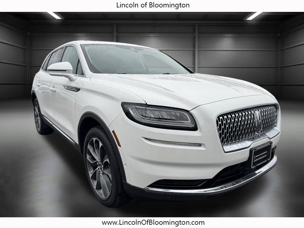 Certified 2023 Lincoln Nautilus Reserve w/ Equipment Group 201A image 10