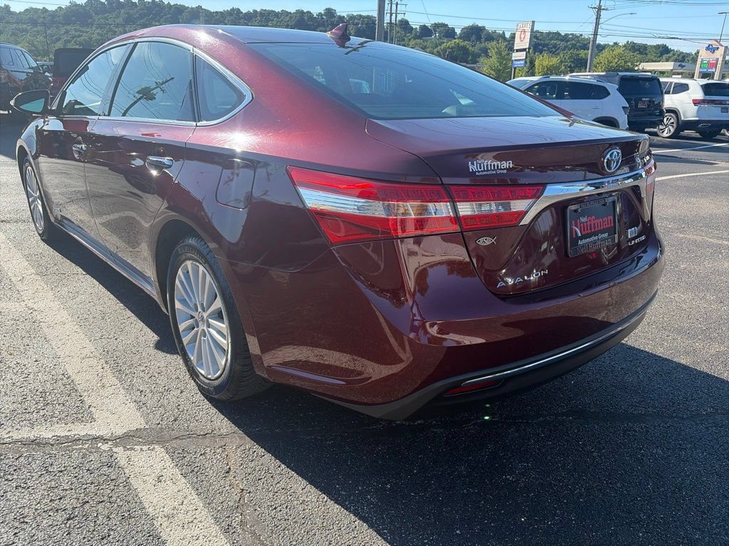 Used 2015 Toyota Avalon Limited w/ Technology Package FWD image 5