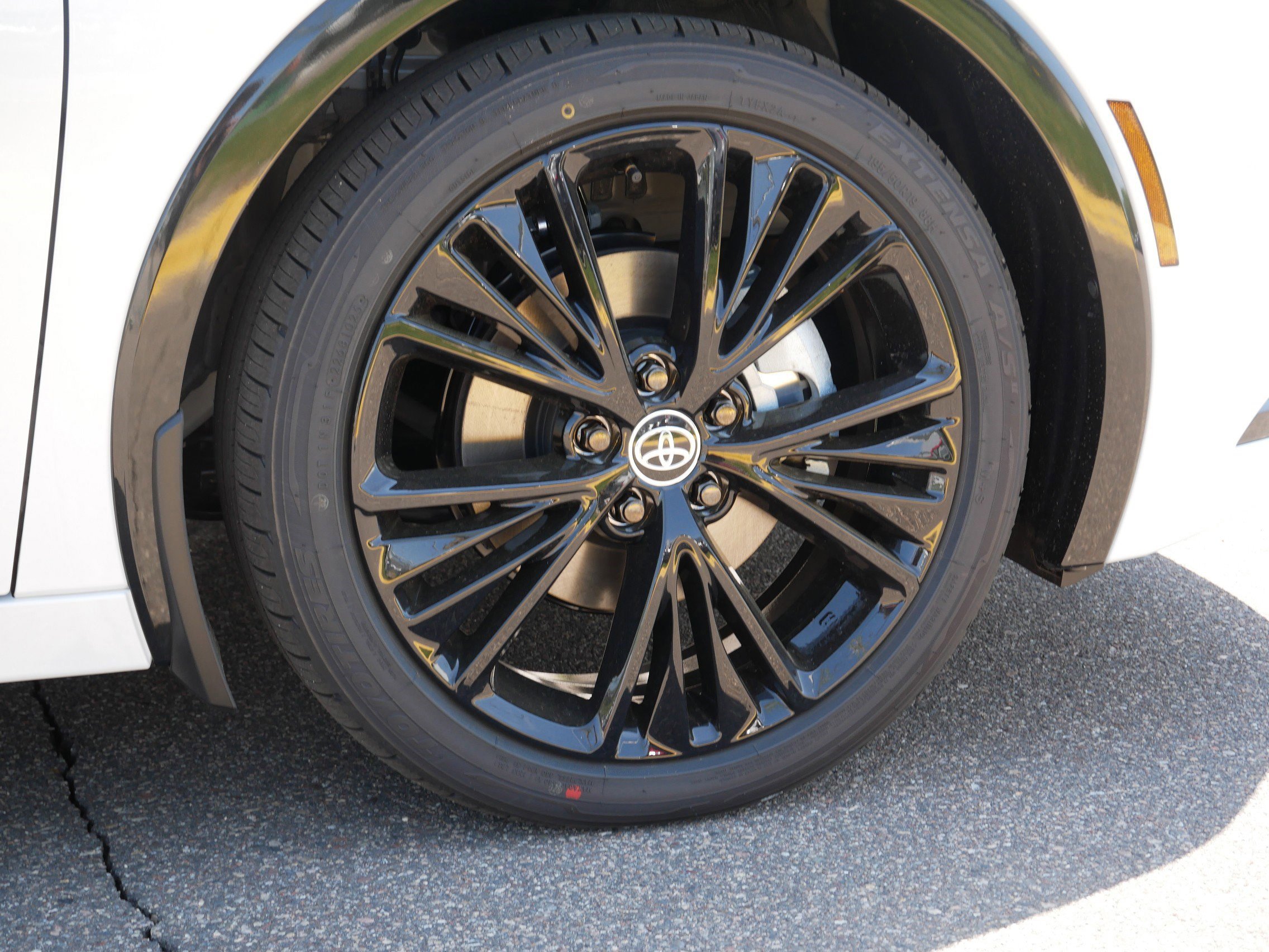 New 2026 Toyota Prius AWD image 5