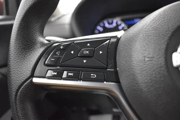 Used 2025 Nissan Sentra SV FWD image 23