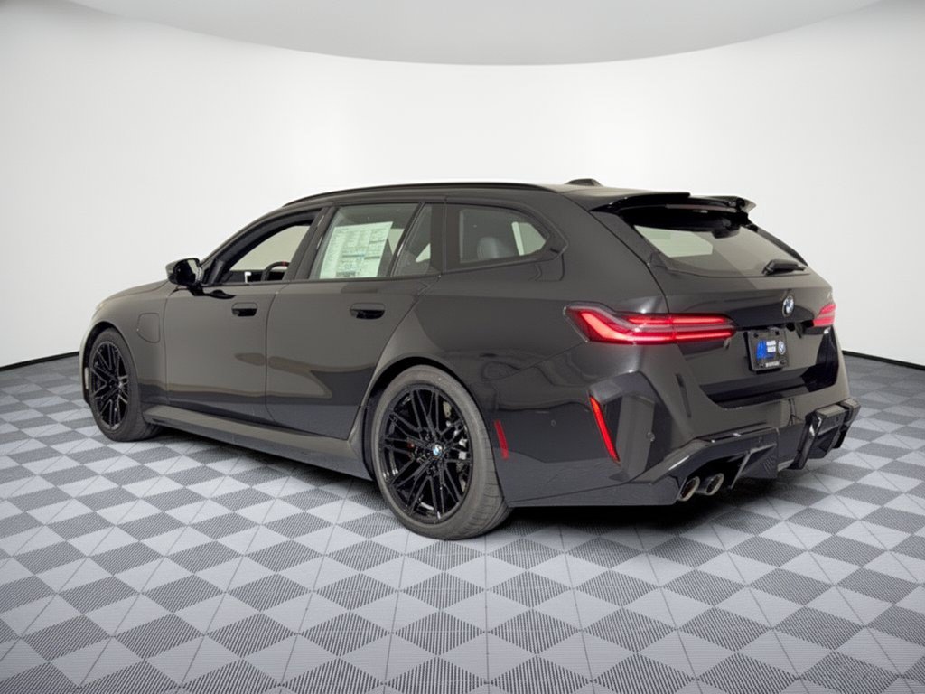 New 2027 BMW M5 Touring AWD/4WD image 3
