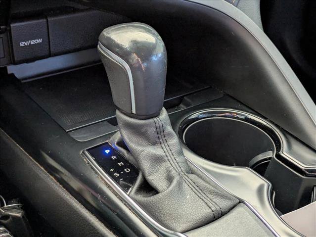 Used 2020 Toyota Camry SE FWD image 9