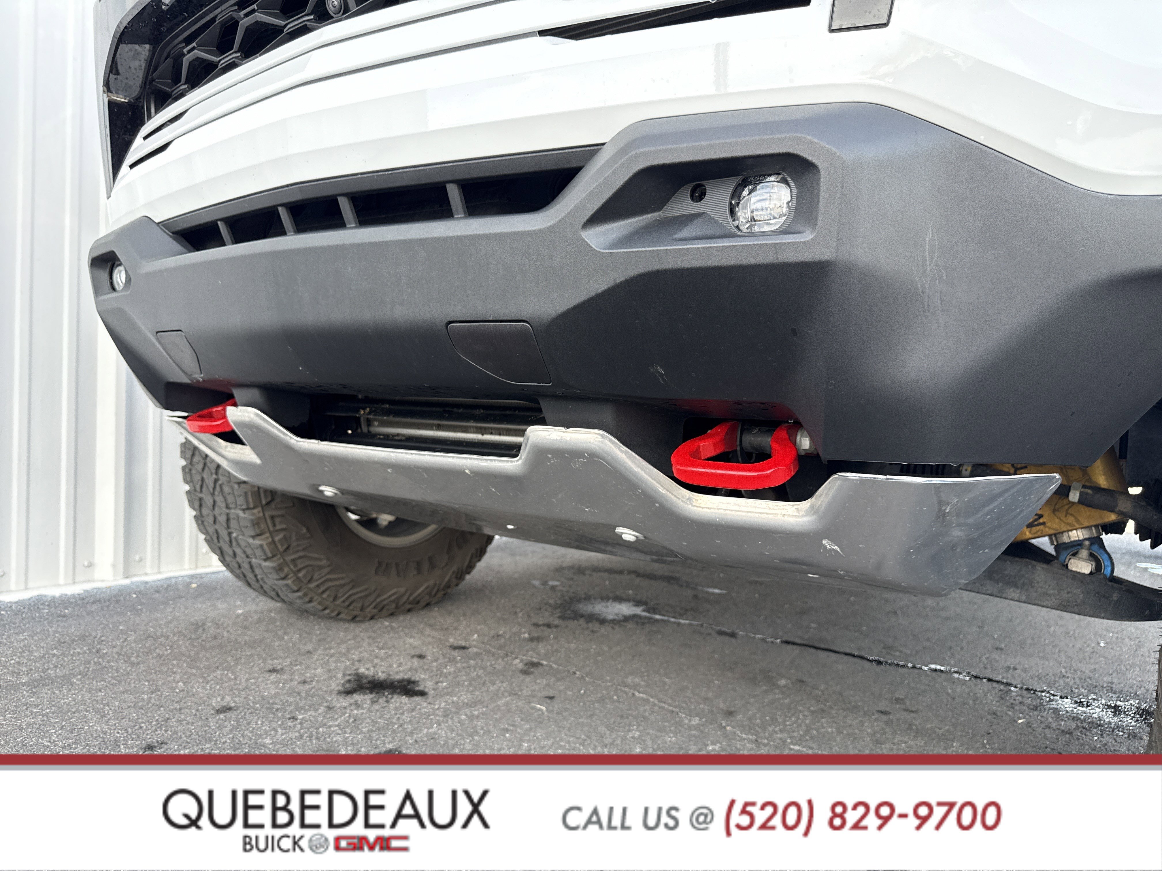 Used 2024 Chevrolet Colorado ZR2 w/ Technology Package image 11