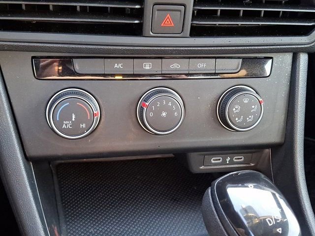 Certified 2023 Volkswagen Jetta Sport image 19