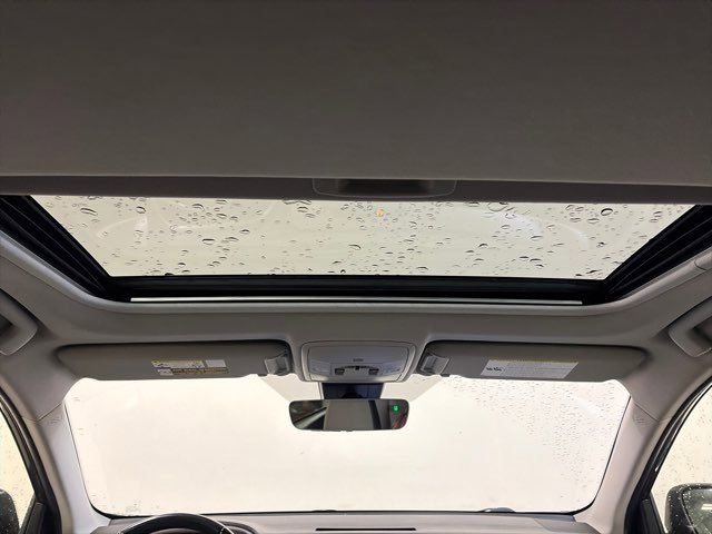 Used 2016 Toyota RAV4 Limited image 31