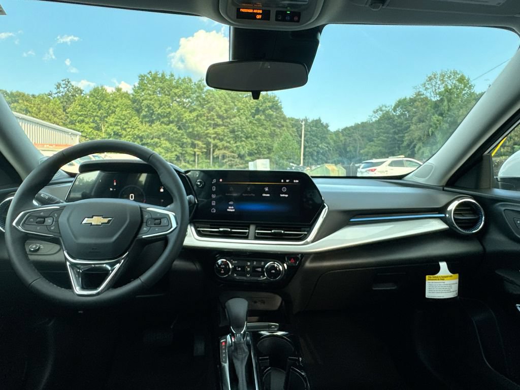 New 2026 Chevrolet Trax LT w/ LT Convenience Package FWD image 30