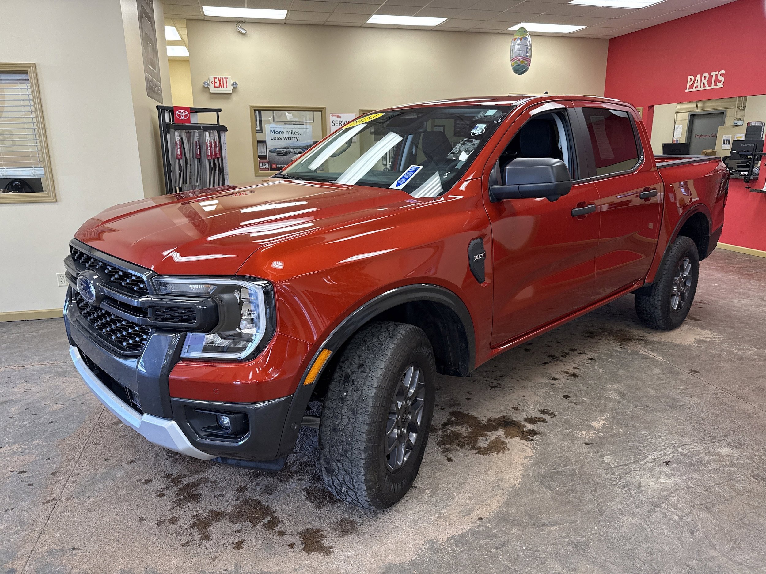 Used 2024 Ford Ranger XLT image 3