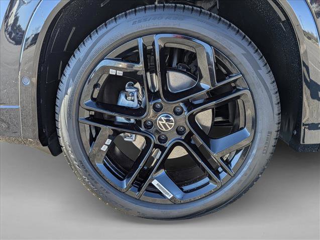 New 2026 Volkswagen Tiguan SE R-Line image 9