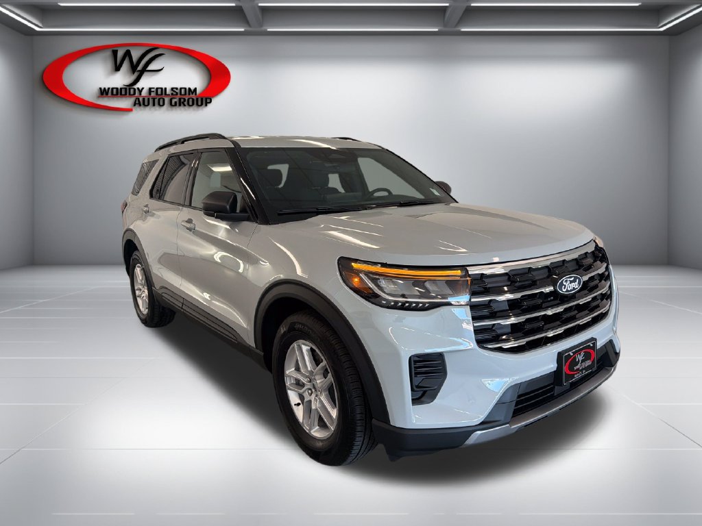 New 2027 Ford Explorer Active RWD image 3