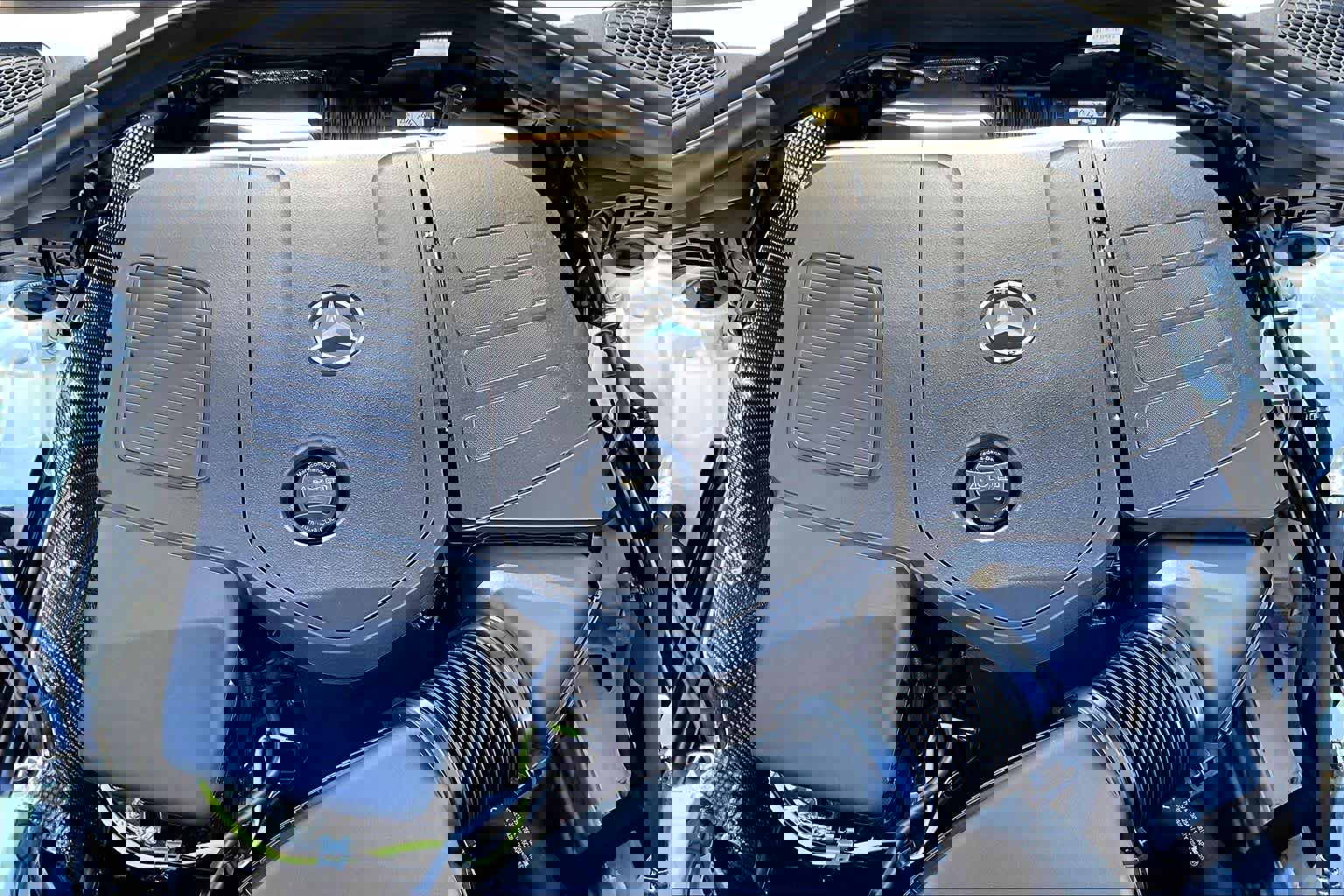 Certified 2025 Mercedes-Benz GLC 300 4MATIC image 32