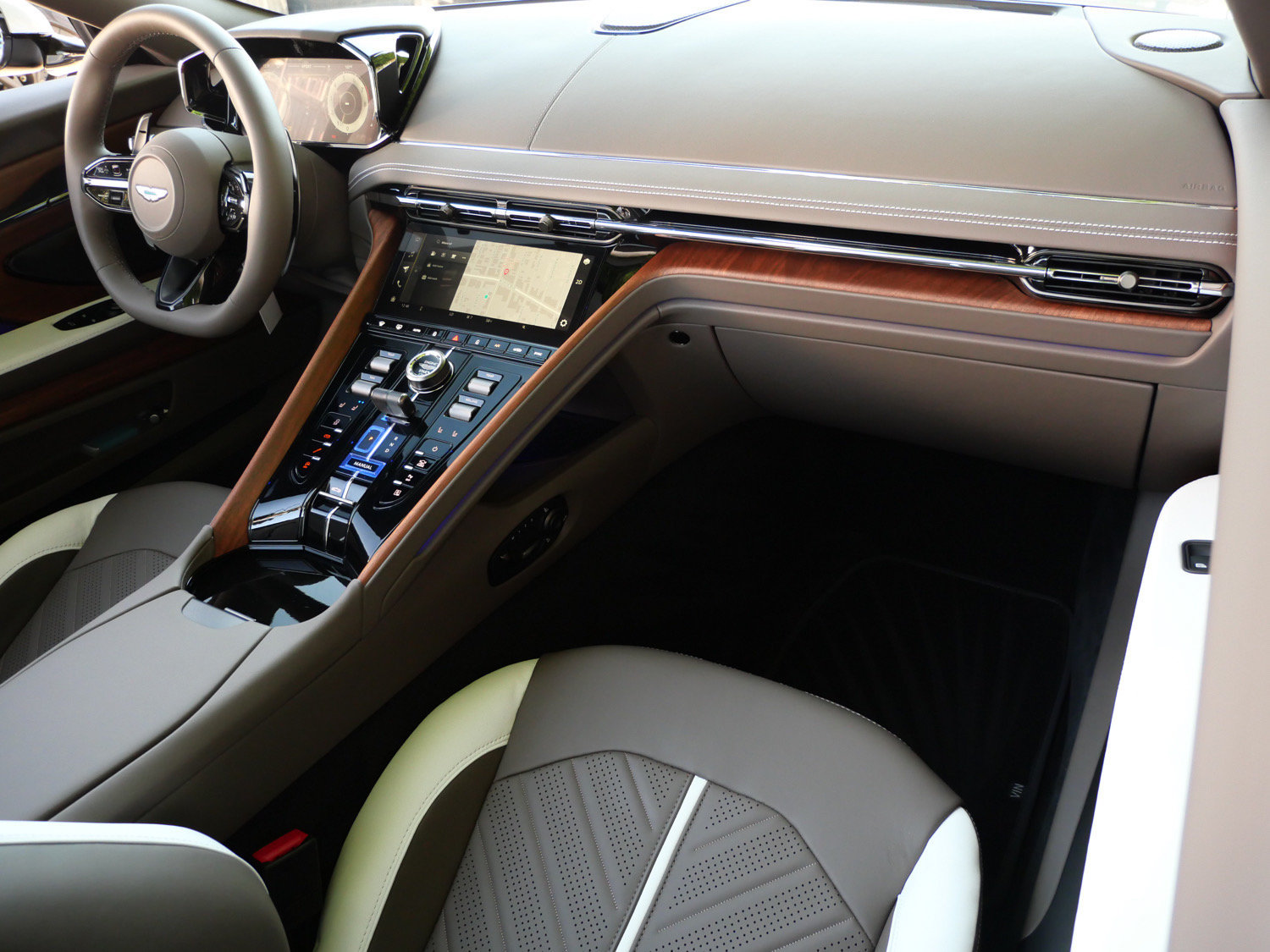 New 2026 Aston Martin DB12 Convertible RWD image 25