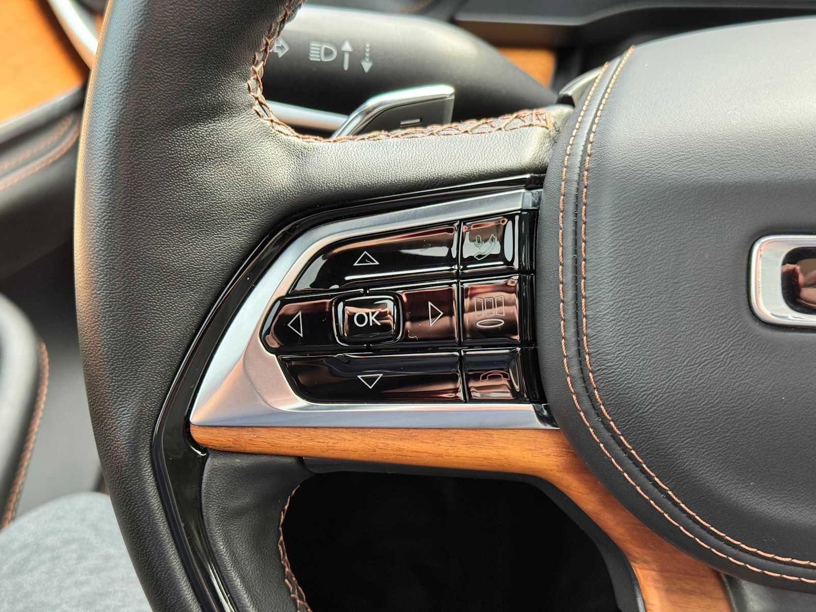 Used 2022 Jeep Grand Cherokee Summit image 30