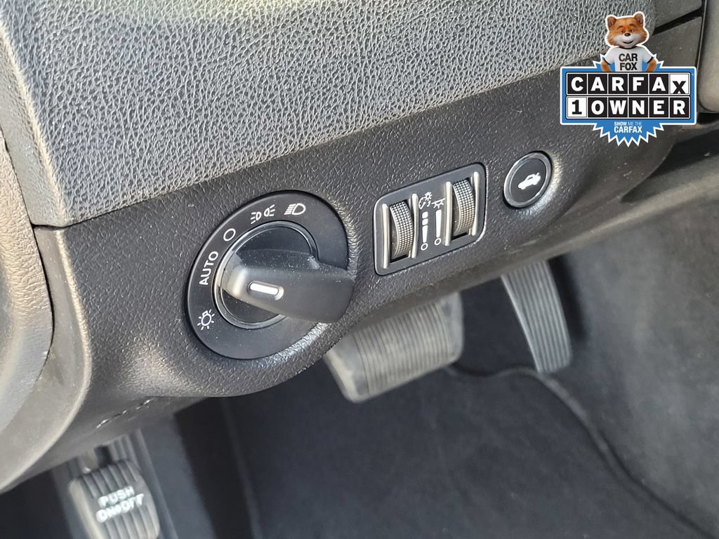 Used 2023 Chrysler 300 Touring RWD image 17