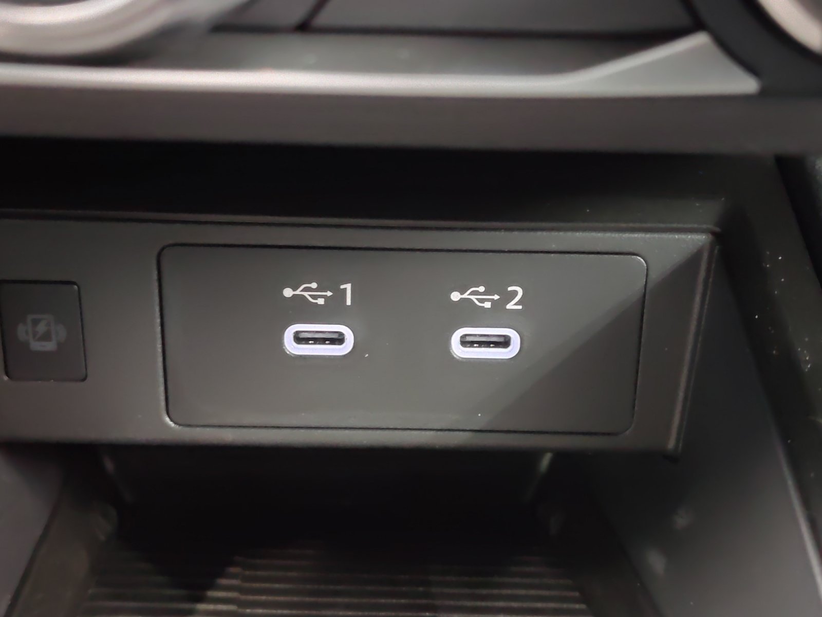 Used 2025 Nissan Kicks SV FWD image 20