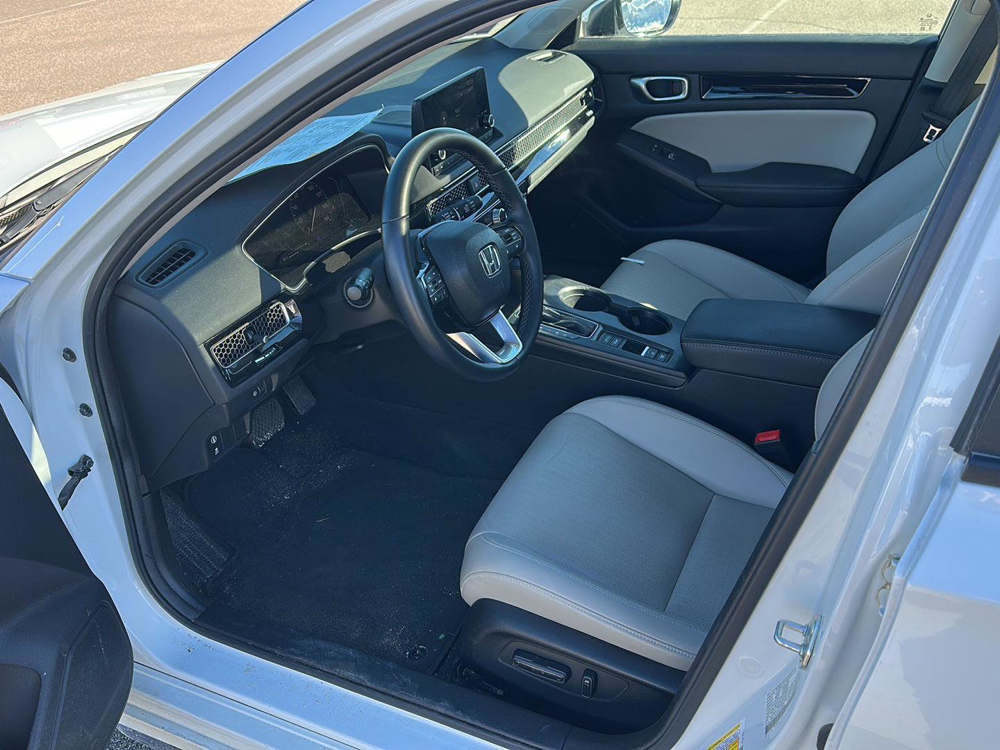 Used 2023 Honda Civic EX-L image 8