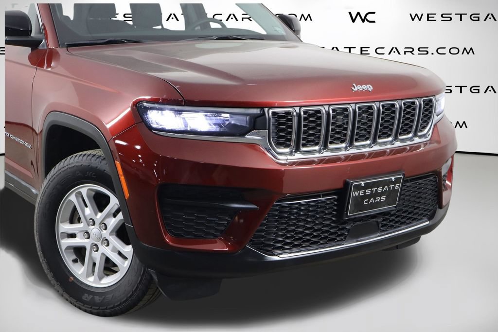 Used 2023 Jeep Grand Cherokee Laredo w/ Trailer Tow Prep Group (B) AWD/4WD image 48