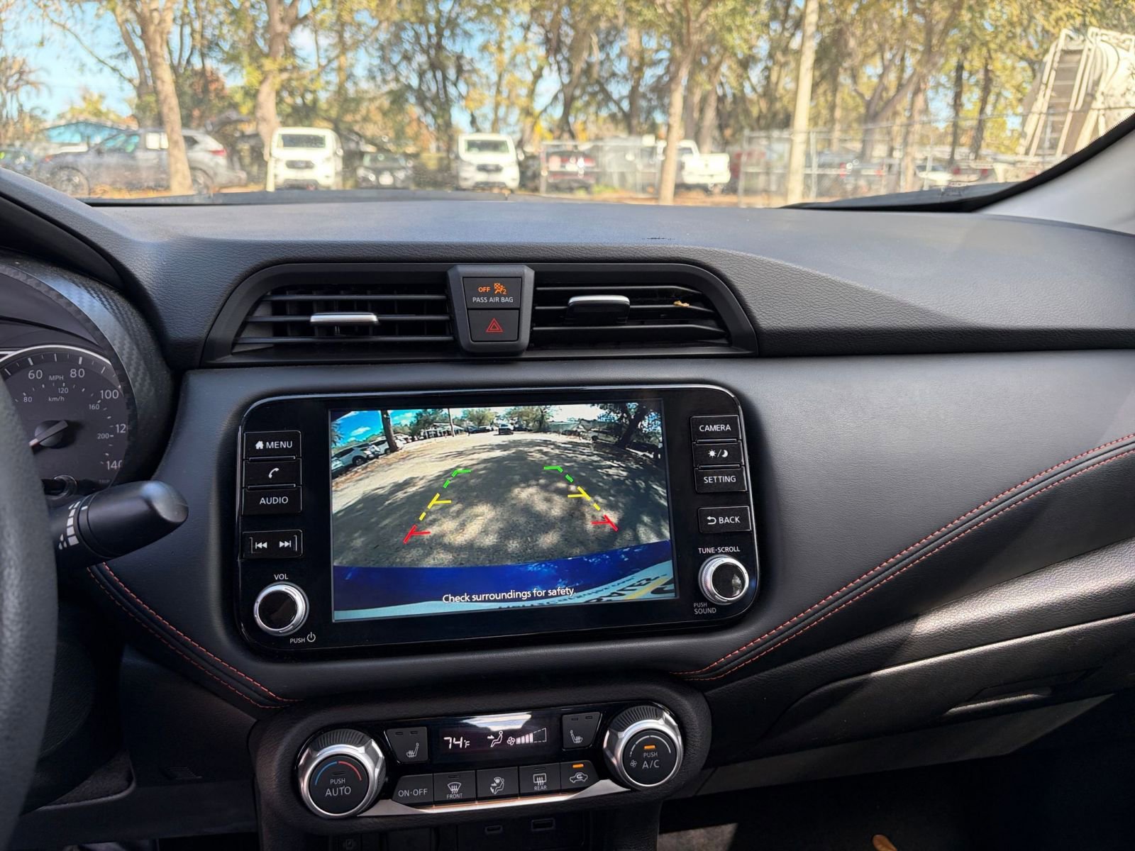 Used 2024 Nissan Versa SR image 17