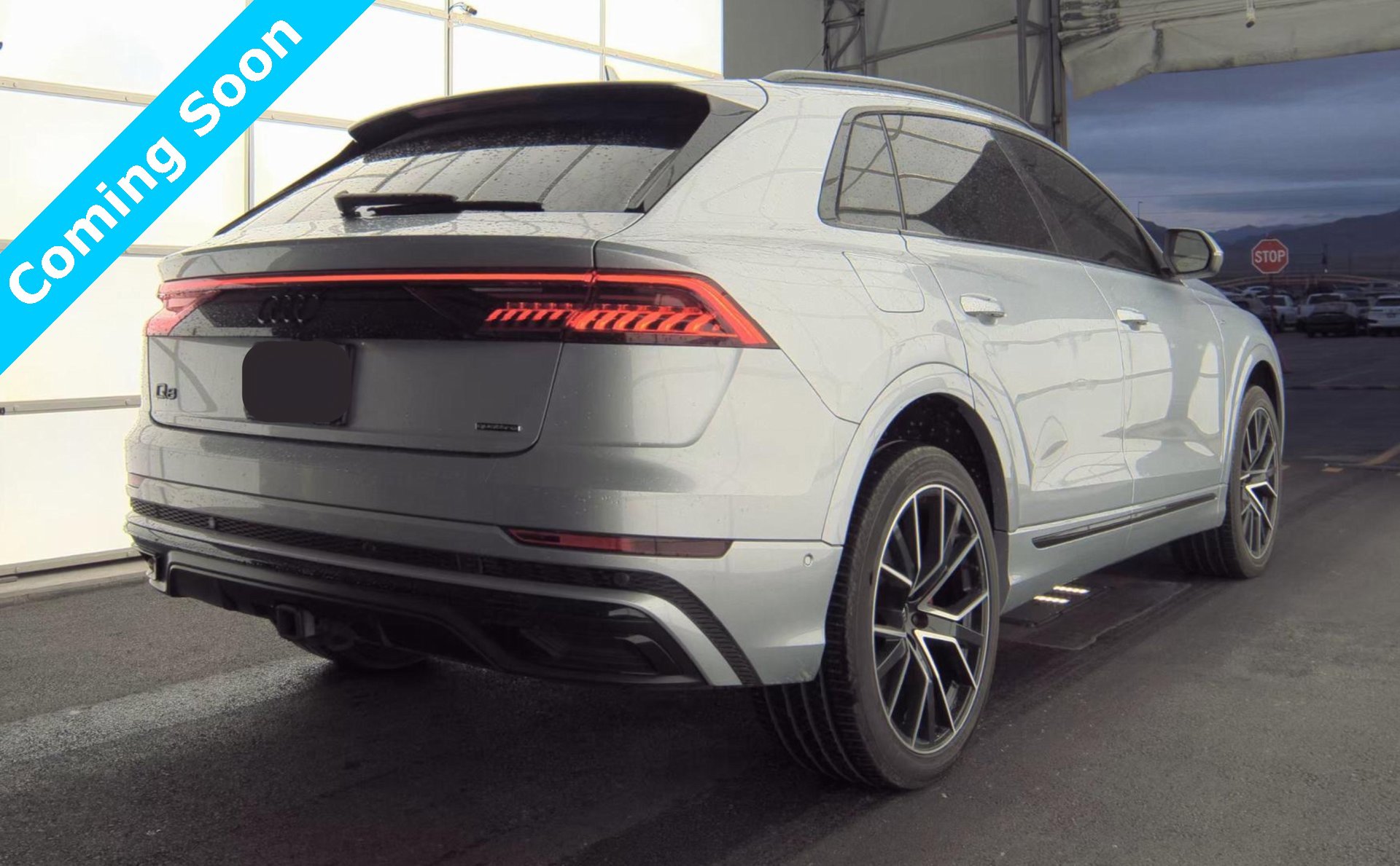 Used 2021 Audi Q8 Premium Plus w/ Premium Plus Package image 6