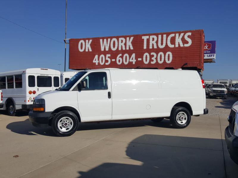 Used 2023 GMC Savana 2500 Extended w/ Driver Convenience Package image 2