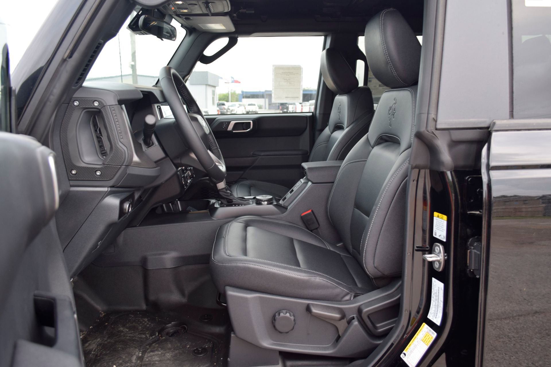New 2026 Ford Bronco Badlands AWD/4WD image 18