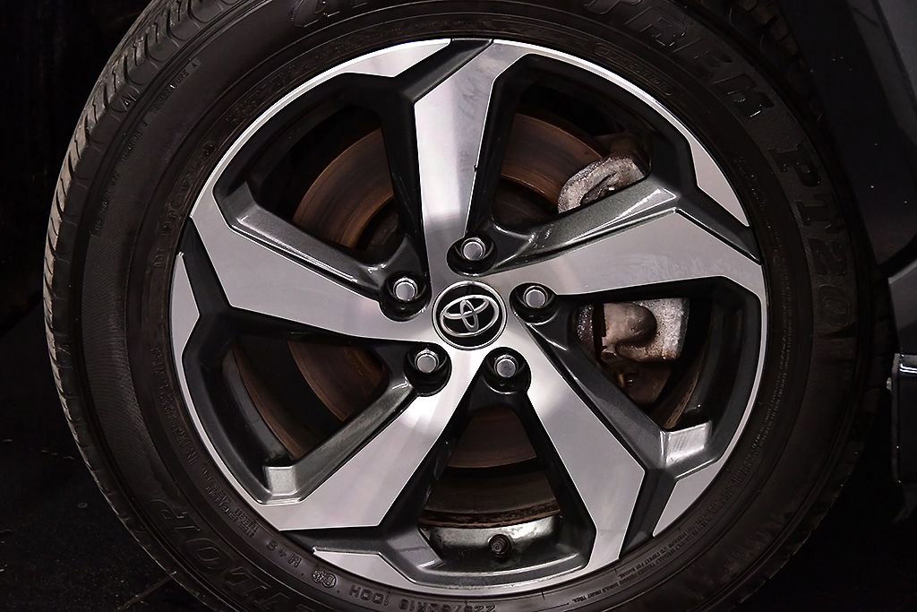 Used 2023 Toyota RAV4 SE w/ Weather & Moonroof Package image 9