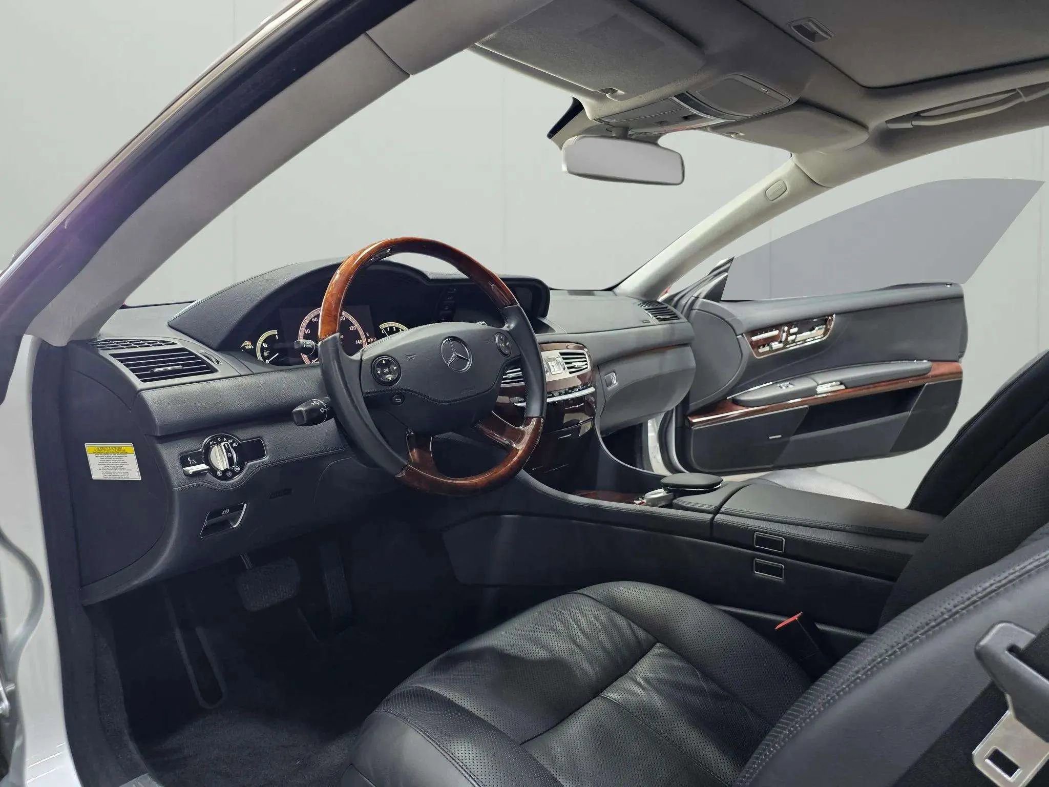 Used 2008 Mercedes-Benz CL 550 image 24