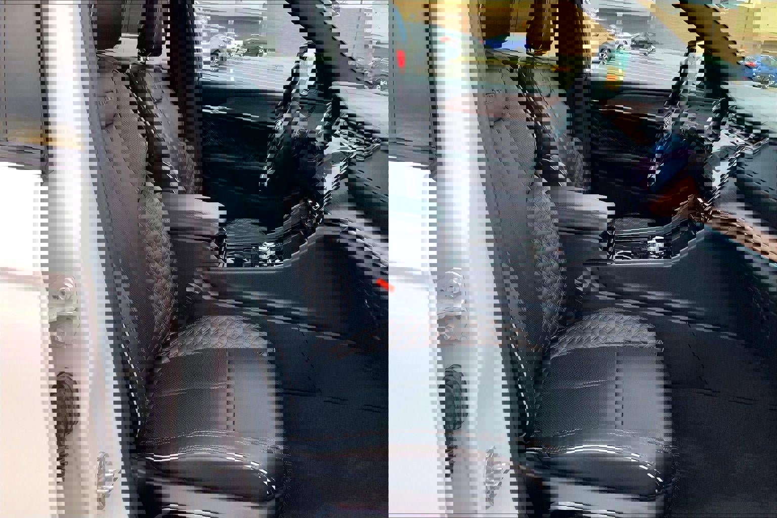 Used 2025 Jeep Grand Cherokee L Summit w/ Obsidian Package AWD/4WD image 7