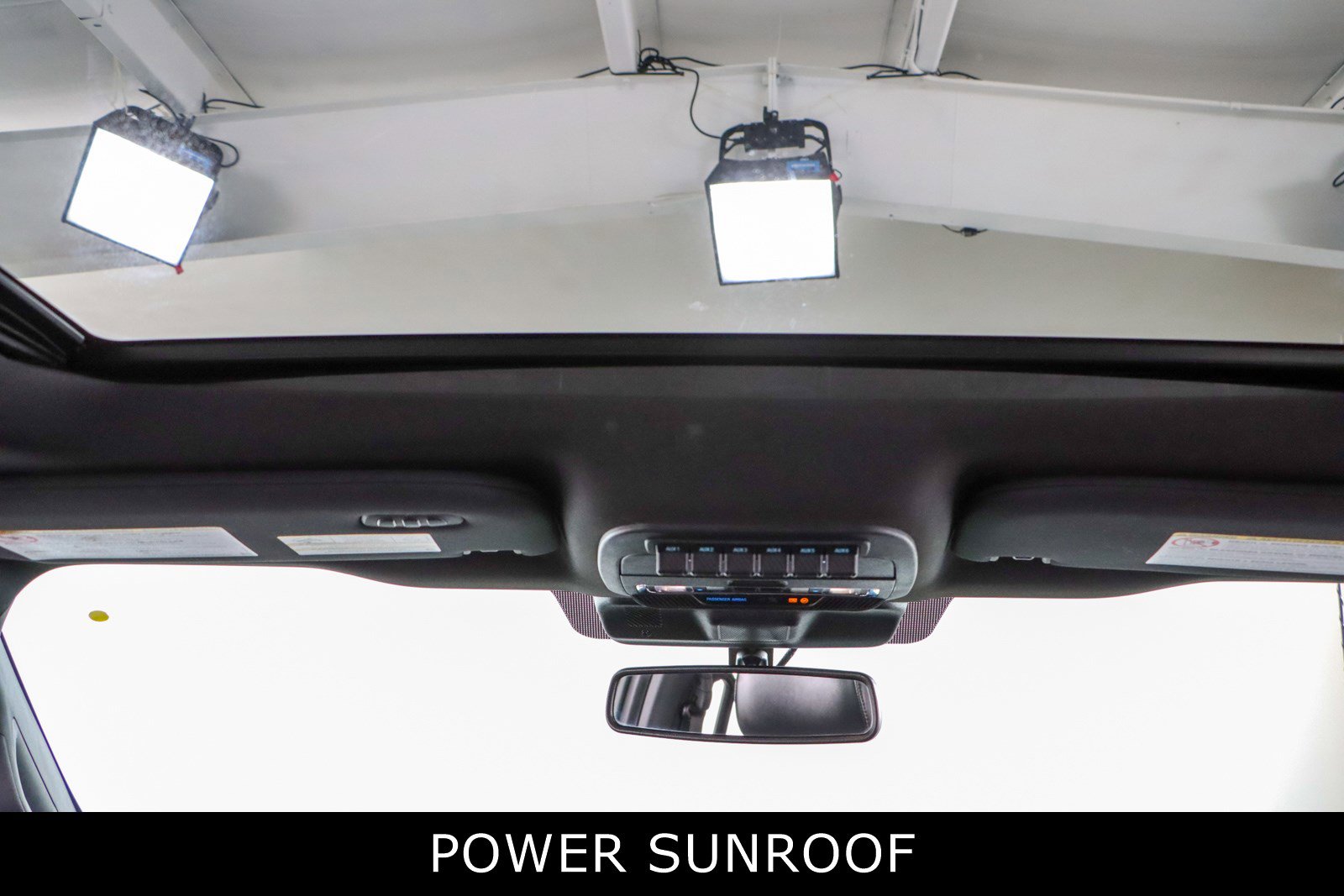 Used 2024 Ford F250 Platinum AWD/4WD image 24