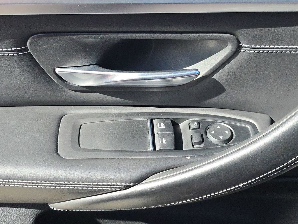 Used 2020 BMW M4 Coupe w/ Competition Package image 22