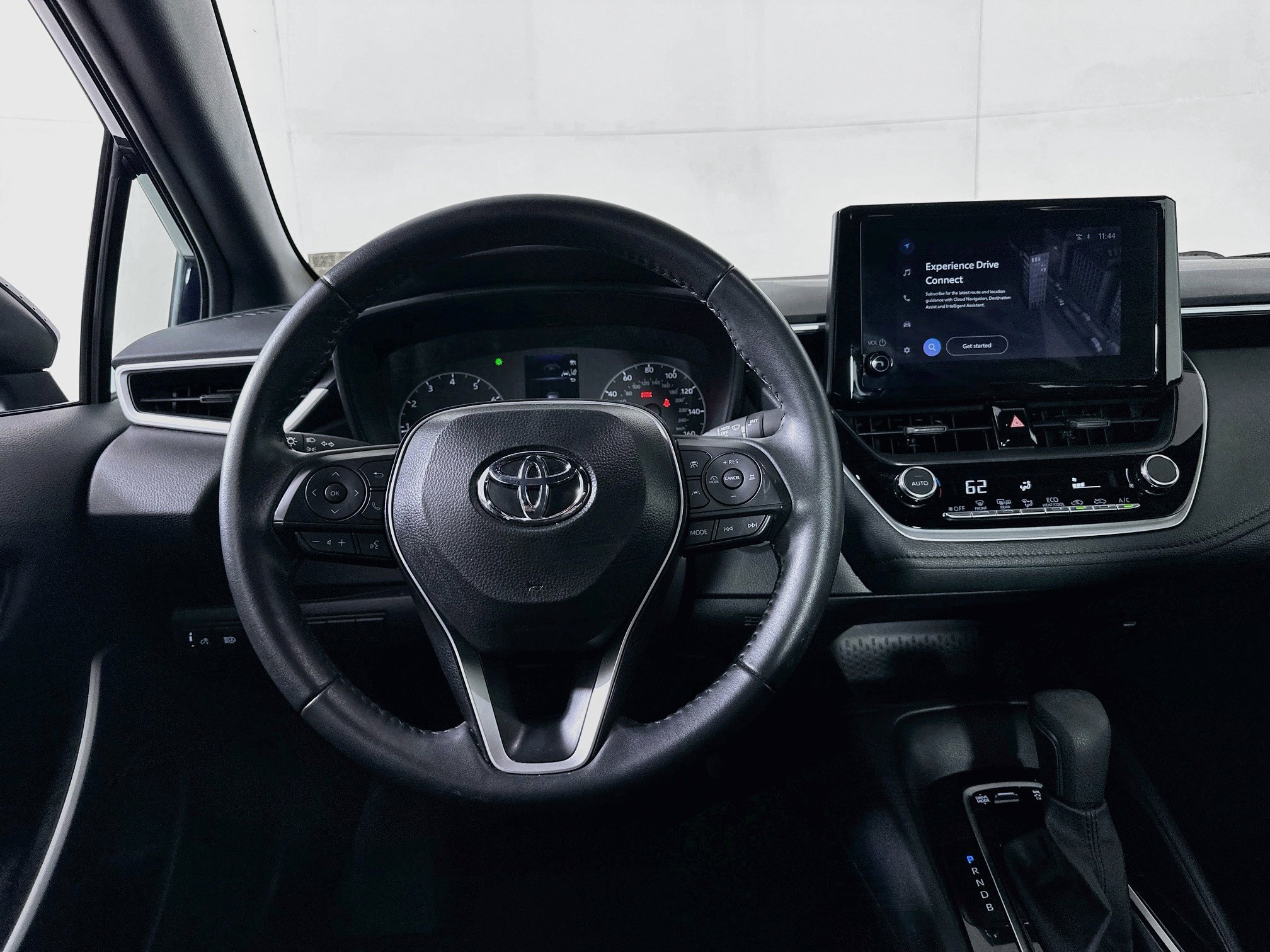 Used 2025 Toyota Corolla SE FWD image 17